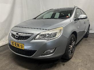 uszkodzony samochody osobowe Opel Astra Astra J Sports Tourer (PD8/PE8/PF8) Combi 1.4 16V ecoFLEX (A14XER(Euro=
 5)) [74kW]  (10-2010/10-2015) 2011/5