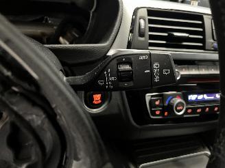BMW 3-serie 3 serie Touring (F31) Combi 318i 1.5 TwinPower Turbo 12V (B38-B15A) [1=
00kW]  (07-2015/06-2019) picture 14