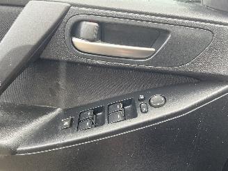 Mazda 3 3 Sport (BL14/BLA4/BLB4) Hatchback 1.6i MZR 16V (Z682) [77kW]  (12-200=
8/09-2014) picture 23