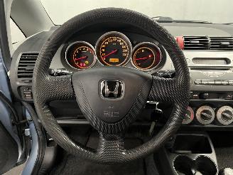 Honda Jazz Jazz (GD/GE2/GE3) Hatchback 1.2 i-DSi (L12A4) [57kW]  (03-2002/07-2008=
) picture 17
