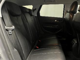 Peugeot 308 308 SW (L4/L9/LC/LJ/LR) Combi 5-drs 1.6 BlueHDi 120 (DV6FC(BHZ)) [88kW=
]  (03-2014/12-2021) picture 13