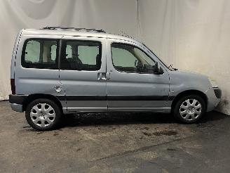 Peugeot Partner Partner Combispace MPV 1.6 16V (TU5JP4(NFU)) [80kW]  (07-2001/03-2008)= picture 7