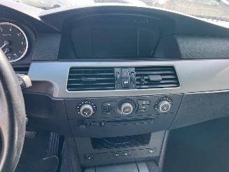 BMW 5-serie 5 serie (E60) Sedan 520i 24V (M54-B22(226S1)) [125kW]  (07-2003/03-201=
0) picture 16