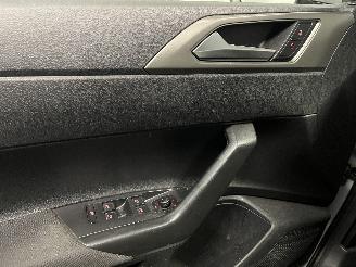 Volkswagen Polo Polo VI (AW1) Hatchback 5-drs 1.0 TSI 12V (DXTA) [70kW]  (06-2017/...)= picture 29