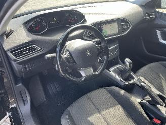 Peugeot 308 308 (L3/L8/LB/LH/LP) Hatchback 5-drs 1.2 12V VTi PureTech 82 (EB2F(HMZ=
)) [60kW]  (09-2013/06-2021) picture 18