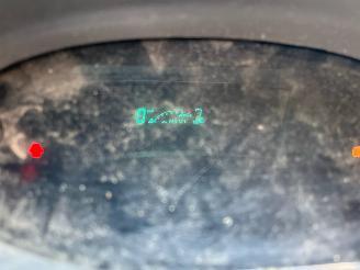 Toyota Yaris Yaris (P1) Hatchback 1.3 16V VVT-i (2SZFE) [64kW]  (04-2002/09-2005) picture 2