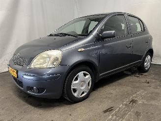 Toyota Yaris Yaris (P1) Hatchback 1.3 16V VVT-i (2SZFE) [64kW]  (04-2002/09-2005) picture 3