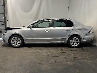 Skoda Superb Superb (3TAA) Hatchback 1.4 TSI 16V (CAXC) [92kW]  (07-2008/05-2015) picture 4