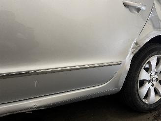 Skoda Superb Superb (3TAA) Hatchback 1.4 TSI 16V (CAXC) [92kW]  (07-2008/05-2015) picture 12