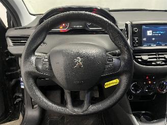 Peugeot 208 208 I (CA/CC/CK/CL) Hatchback 1.5 BlueHDi 100 (DV5RD(YHY)) [75kW]  (05=
-2018/12-2019) picture 17