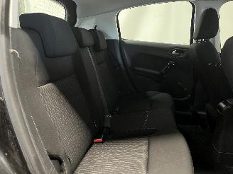 Peugeot 208 208 I (CA/CC/CK/CL) Hatchback 1.5 BlueHDi 100 (DV5RD(YHY)) [75kW]  (05=
-2018/12-2019) picture 14