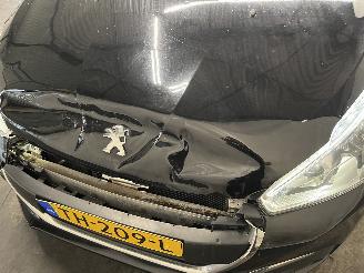 Peugeot 208 208 I (CA/CC/CK/CL) Hatchback 1.5 BlueHDi 100 (DV5RD(YHY)) [75kW]  (05=
-2018/12-2019) picture 11