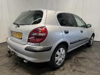 Nissan Almera Almera (N16) Hatchback 1.8 16V (QG18DE) [84kW]  (01-2000/11-2002) picture 5