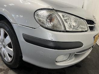 Nissan Almera Almera (N16) Hatchback 1.8 16V (QG18DE) [84kW]  (01-2000/11-2002) picture 7