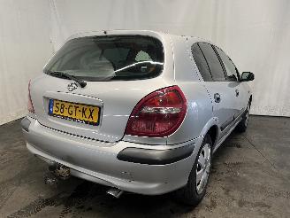 Nissan Almera Almera (N16) Hatchback 1.8 16V (QG18DE) [84kW]  (01-2000/11-2002) picture 4