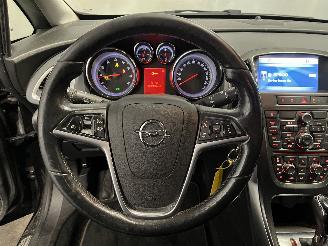 Opel Astra Astra J Sports Tourer (PD8/PE8/PF8) Combi 1.6 Turbo 16V (A16LET(Euro 5=
)) [132kW]  (10-2010/10-2015) picture 13