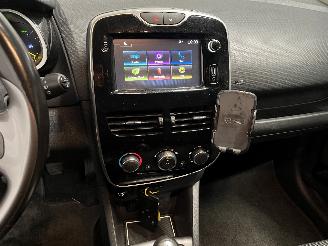 Renault Clio Clio IV Estate/Grandtour (7R) Combi 5-drs 1.5 Energy dCi 90 FAP (K9K-6=
28(K9K-E6)) [66kW]  (11-2012/08-2021) picture 13