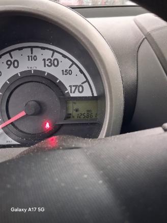 Citroën C1 C1 Hatchback 1.0 12V (1KR-FE(CFB)) [50kW]  (06-2005/09-2014) picture 2