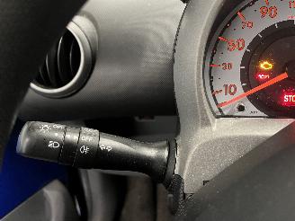 Citroën C1 C1 Hatchback 1.0 12V (1KR-FE(CFB)) [50kW]  (06-2005/09-2014) picture 23