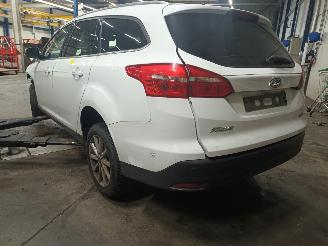 Ford Focus Focus 3 Wagon Combi 1.0 Ti-VCT EcoBoost 12V 125 (M1DC) [92kW]  (02-201=
2/05-2018) picture 4