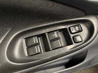 Nissan Almera Almera (N16) Hatchback 1.5 16V (QG15DE(Euro 4)) [72kW]  (10-2002/09-20=
06) picture 14
