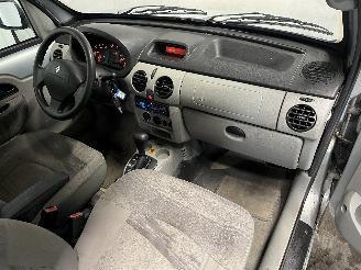 Renault Kangoo Kangoo (KC) MPV 1.6 16V (K4M-752) [70kW]  (06-2001/01-2008) picture 9