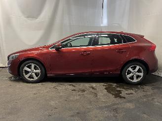 Volvo V-40 V40 (MV) Hatchback 5-drs 2.0 D4 16V (D4204T14) [140kW]  (05-2014/08-20=
19) picture 4