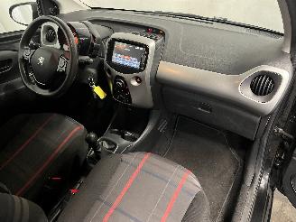 Peugeot 108 108 Hatchback 1.0 12V (1KRFE(CFB)) [51kW]  (05-2014/...) picture 13
