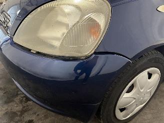 Toyota Yaris Yaris (P1) Hatchback 1.3 16V VVT-i (2SZFE) [64kW]  (04-2002/09-2005) picture 11
