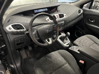 Renault Scenic Grand Scénic III (JZ) MPV 1.4 16V TCe 130 (H4J-700(H4J-A7)) [96kW]  =
(02-2009/12-2016) picture 19