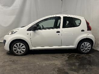 Peugeot 107 107 Hatchback 1.0 12V (384F(1KR)) [50kW]  (06-2005/05-2014) picture 4