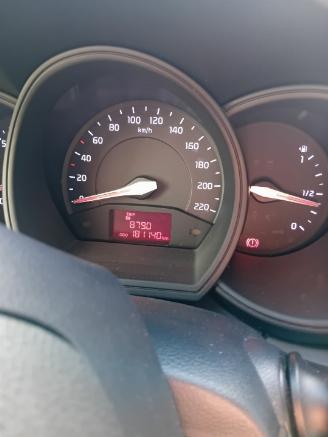 Kia Rio Rio III (UB) Hatchback 1.2 CVVT 16V (G4LA5) [63kW]  (09-2011/12-2017) picture 2