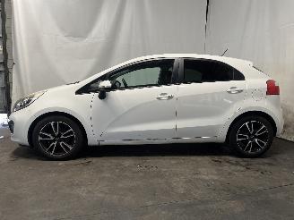 Kia Rio Rio III (UB) Hatchback 1.2 CVVT 16V (G4LA5) [63kW]  (09-2011/12-2017) picture 4