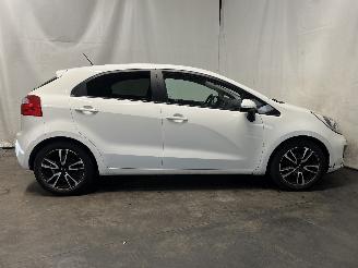 Kia Rio Rio III (UB) Hatchback 1.2 CVVT 16V (G4LA5) [63kW]  (09-2011/12-2017) picture 7