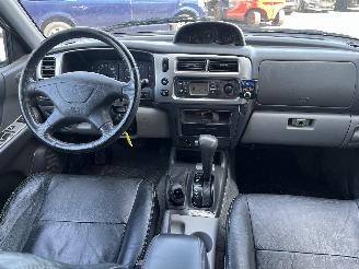 Mitsubishi Pajero Pajero Sport (K7/9) Terreinwagen 3.0 V6 24V (6G72) [130kW]  (12-1999/0=
1-2008) picture 11