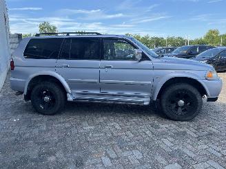 Mitsubishi Pajero Pajero Sport (K7/9) Terreinwagen 3.0 V6 24V (6G72) [130kW]  (12-1999/0=
1-2008) picture 6