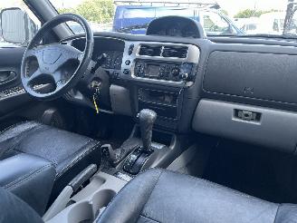Mitsubishi Pajero Pajero Sport (K7/9) Terreinwagen 3.0 V6 24V (6G72) [130kW]  (12-1999/0=
1-2008) picture 10