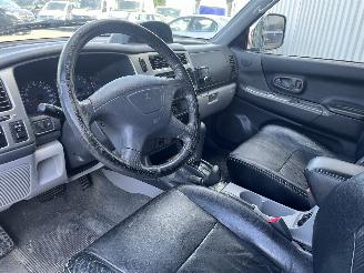 Mitsubishi Pajero Pajero Sport (K7/9) Terreinwagen 3.0 V6 24V (6G72) [130kW]  (12-1999/0=
1-2008) picture 12
