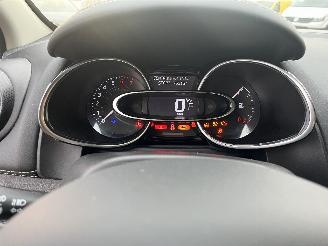 Renault Clio Clio IV (5R) Hatchback 5-drs 1.2 TCE 16V GT EDC (H5F-412(H5F-G4)) [87k=
W]  (01-2016/08-2021) picture 16