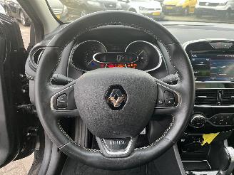Renault Clio Clio IV (5R) Hatchback 5-drs 1.2 TCE 16V GT EDC (H5F-412(H5F-G4)) [87k=
W]  (01-2016/08-2021) picture 14