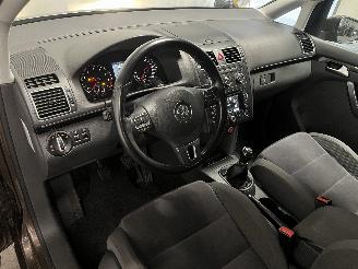 Volkswagen Touran Touran (1T3) MPV 1.2 TSI (CBZB) [77kW]  (05-2010/08-2015) picture 13