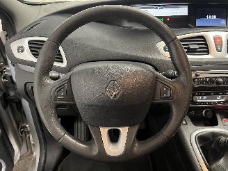Renault Scenic Scénic III (JZ) MPV 1.4 16V TCe 130 (H4J-700(H4J-A7)) [96kW]  (02-20=
09/09-2016) picture 19