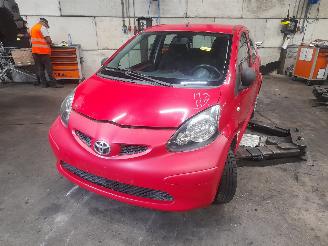 Démontage voiture Toyota Aygo Aygo (B10) Hatchback 1.0 12V VVT-i (1KR-FE) [50kW]  (07-2005/05-2014) 2007/8