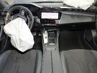 Peugeot 308 308 (F3/FB/FH/FM/FP) Hatchback 5-drs 1.2 12V PureTech 130 (EB2ADTS(HNS=
)) [96kW]  (07-2021/...) picture 5