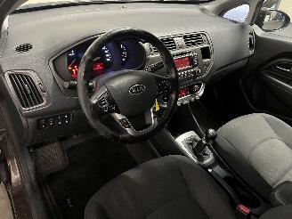 Kia Rio Rio III (UB) Hatchback 1.2 CVVT 16V (G4LA5) [63kW]  (09-2011/12-2017) picture 12
