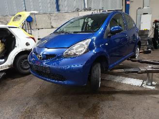Vrakbiler auto Toyota Aygo Aygo (B10) Hatchback 1.0 12V VVT-i (1KR-FE) [50kW]  (07-2005/05-2014) 2008/5