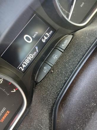 Peugeot 2008 2008 (CU) MPV 1.2 Vti 12V PureTech 82 (EB2F(HMZ)) [60kW]  (03-2013/12-=
2018) picture 2