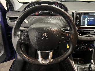 Peugeot 2008 2008 (CU) MPV 1.2 Vti 12V PureTech 82 (EB2F(HMZ)) [60kW]  (03-2013/12-=
2018) picture 12