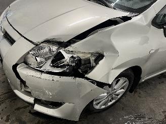 Toyota Auris Auris (E15) Hatchback 1.6 Dual VVT-i 16V (1ZRFE) [91kW]  (03-2007/09-2=
012) picture 11