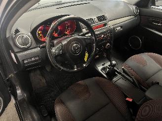 Mazda 3 3 (BK12) Sedan 2.0i 16V (LFN7) [110kW]  (10-2003/12-2009) picture 18
